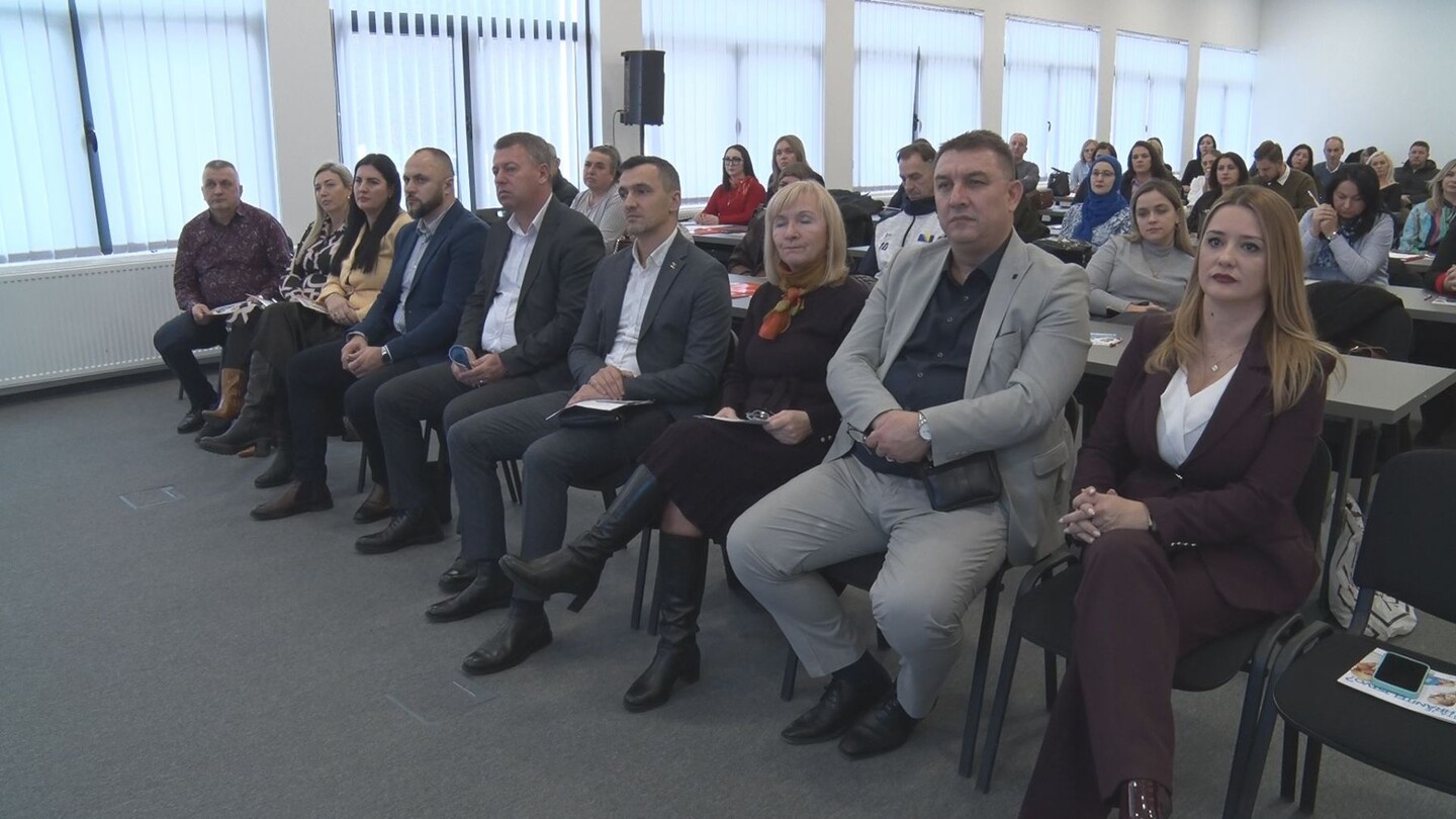 1765814760_694031e829717